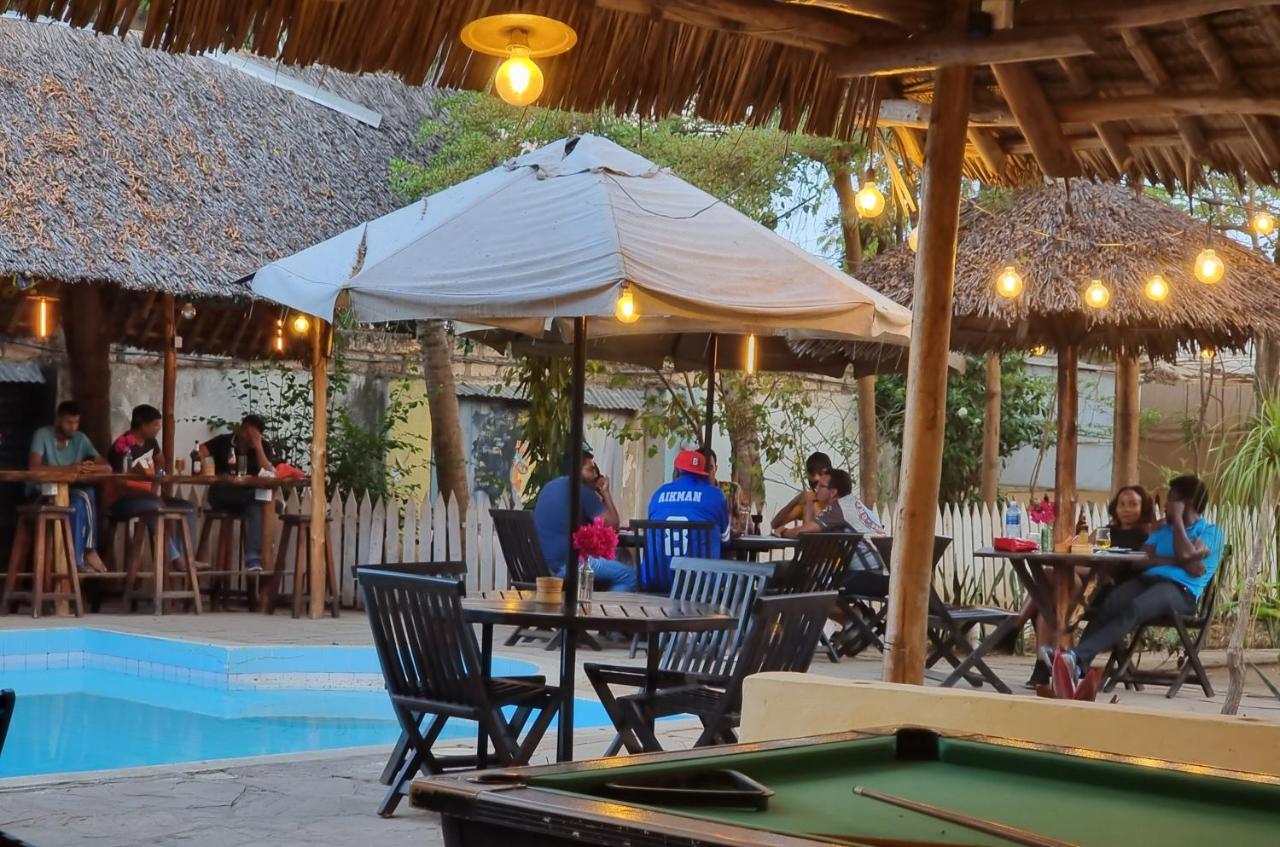 Tulia House Backpackers Vandrehjem Mombasa Eksteriør billede