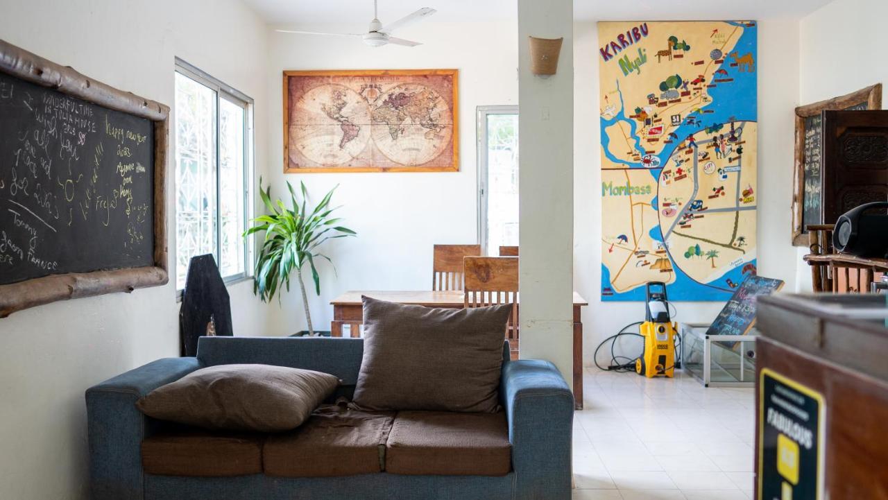 Tulia House Backpackers Vandrehjem Mombasa Eksteriør billede