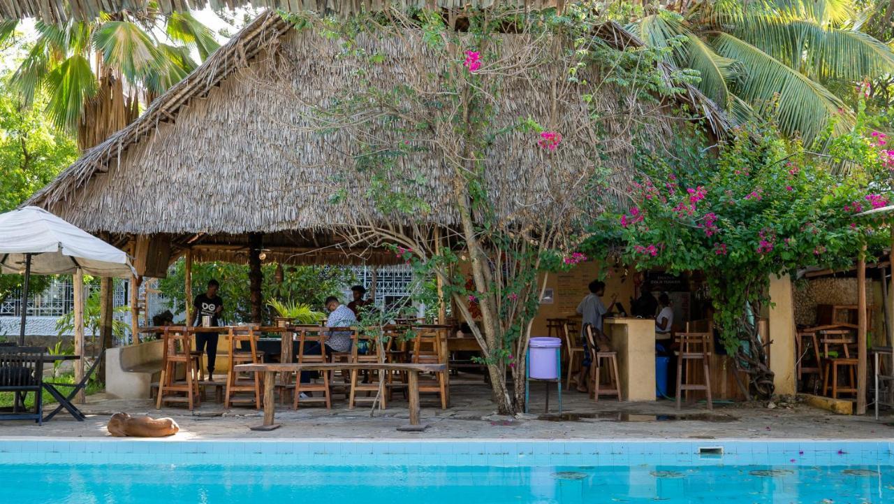 Tulia House Backpackers Vandrehjem Mombasa Eksteriør billede