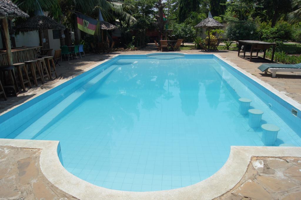 Tulia House Backpackers Vandrehjem Mombasa Eksteriør billede