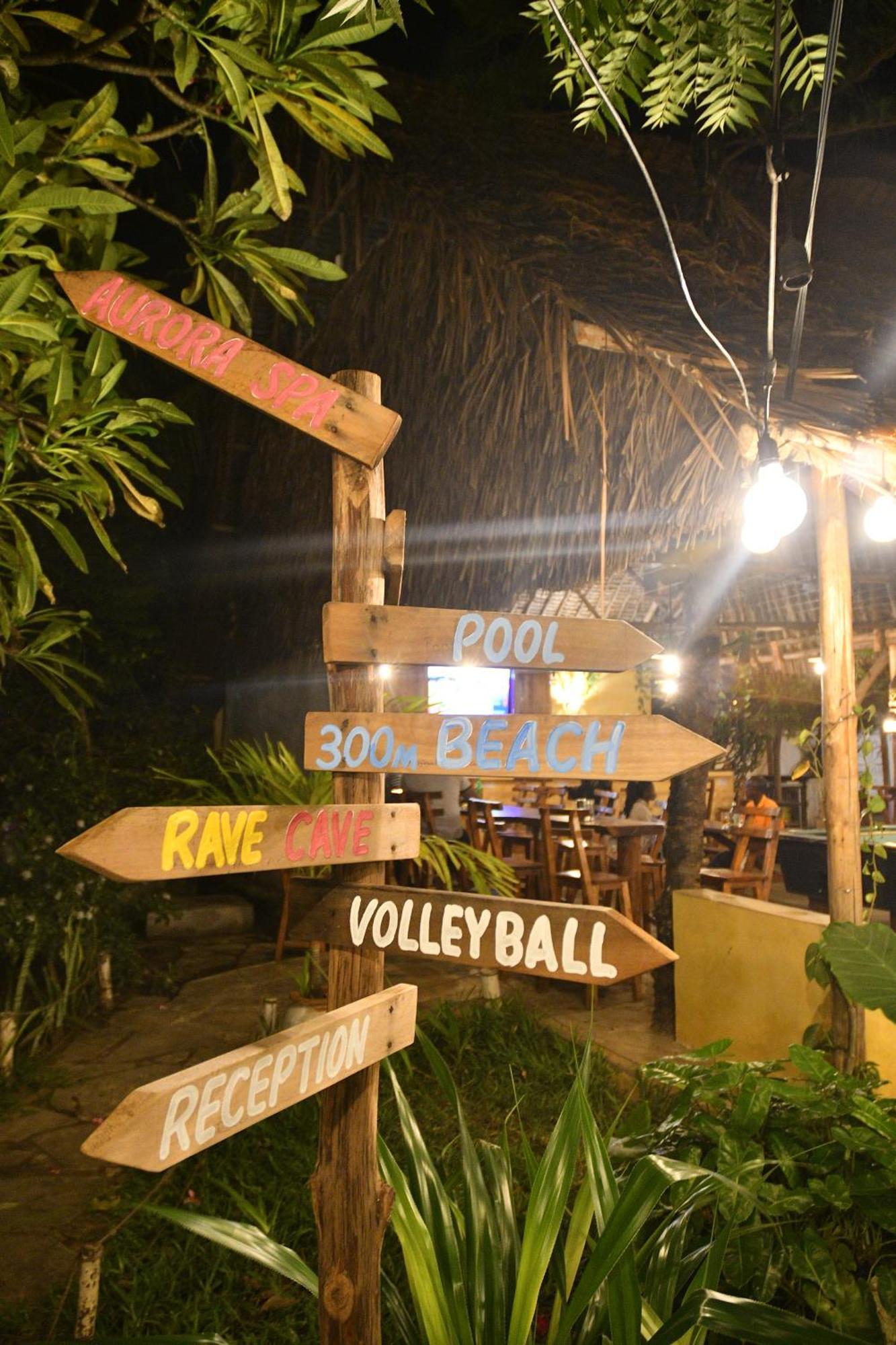 Tulia House Backpackers Vandrehjem Mombasa Eksteriør billede